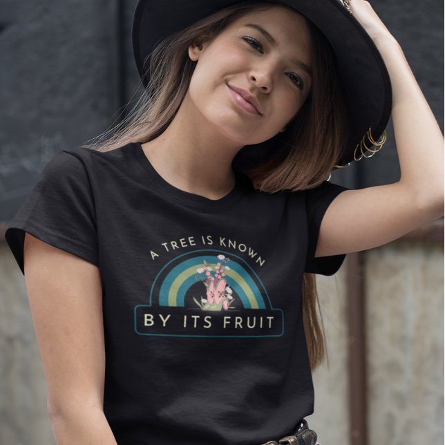 Camiseta Árvore Conhecida Pela Garota Da Vaca Da Fruta (Criador carregado)