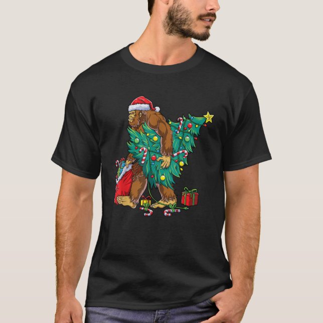 Camiseta Árvore de Natal Grande Luzes Xmas Homens Sasquatch (Frente)