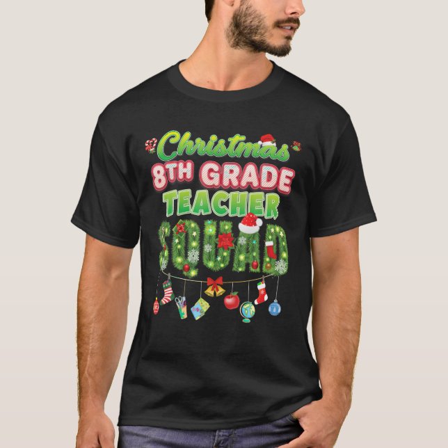 Camiseta Árvore de pinheiro de Feliz no Quadrado do Natal 8 (Frente)