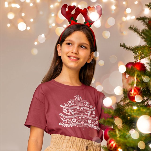 Camiseta Árvore Nórdica de Natal da Escandinávia Branca (Criador carregado)