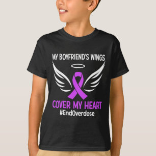 Camiseta As Asas do Meu Namorado Cobrem Meu Coração Laço Ro