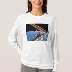 Camiseta As asas do painel de Canadarm2 e da disposição