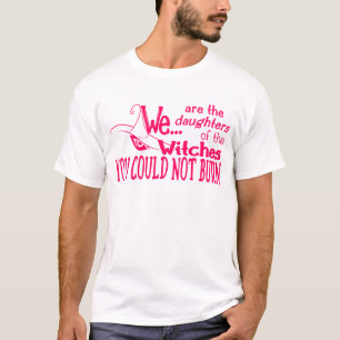 Camiseta as bruxas das filhas de halloween não podiam queim