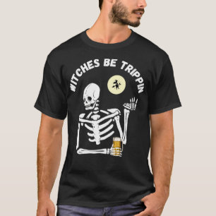 Camiseta As bruxas são o esqueleto do Dia de as Bruxas engr
