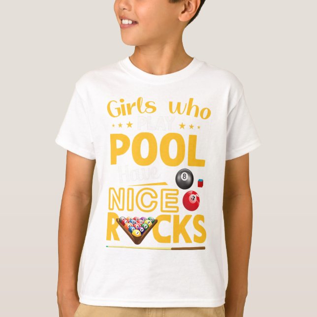 Camiseta As Meninas Que Jogam Piscina Têm Bons Racks Engraç (Frente)