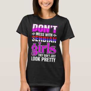 Camiseta As meninas sérvios olham bonito