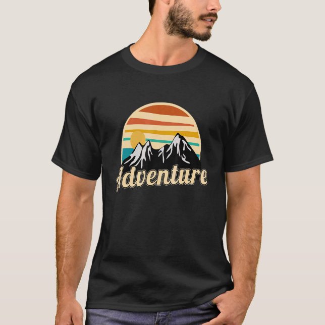 Camiseta As montanhas chamam de Verbo de Aventura dos anos  (Frente)