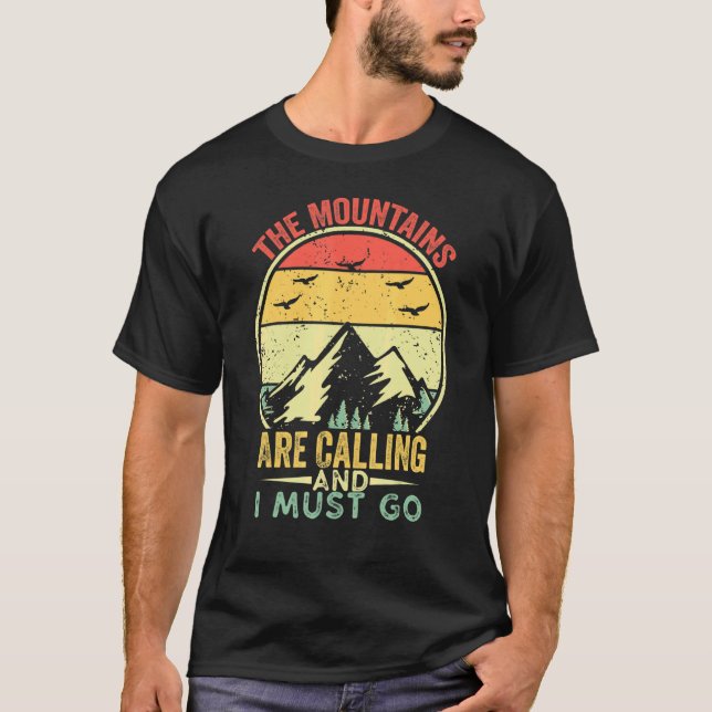Camiseta As Montanhas Estão Ligando E Eu Tenho Que Ir Volta (Frente)