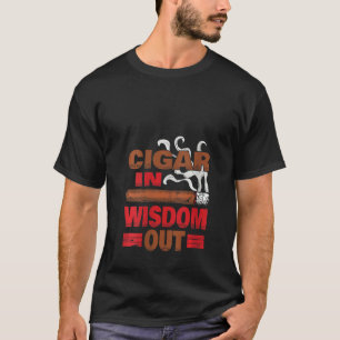 Camiseta As Mulheres Cigarros Na Sabedoria Fumam Cigarros E