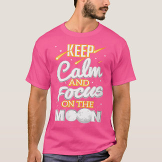 Camiseta As Mulheres Mantêm Calma E Se Concentram Na Astron