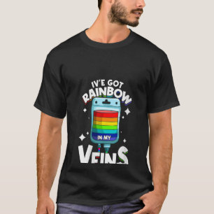 Camiseta As mulheres que tenho o arco-íris nas minhas veias