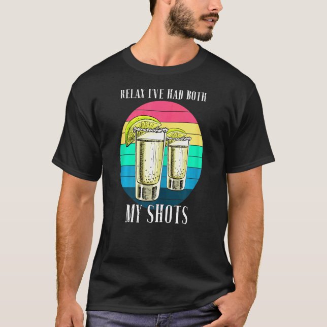 Camiseta As Mulheres Relaxam Eu Tive Meus Dois Sapatos Retr (Frente)
