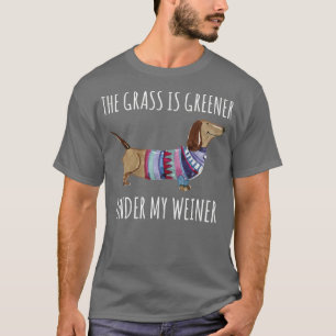 Camiseta As mulheres são mais verdes debaixo da minha mãe d