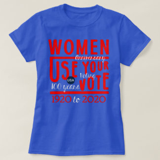 Camiseta As Mulheres Usam Seu Voto Na Frente Da Design