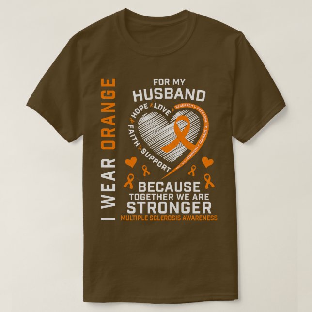 Camiseta As Mulheres Vestem Laranja Para Meu Marido Múltipl (Frente do Design)