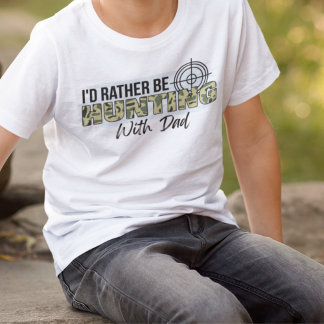 Camiseta As preferencialmentes Estão Caçando Com Pai Engraç