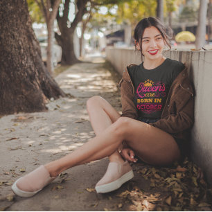 Camiseta As rainhas estão Nasceres em outubro Faux Glitter 