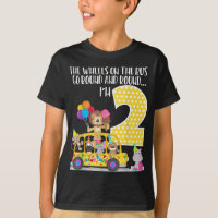 As Rodas No segundo aniversário De Ônibus De 2 Ano