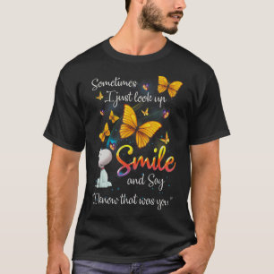 Camiseta Às Vezes Eu Apenas Olho Para O Sorriso E Digo Que