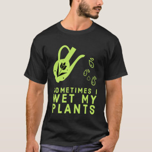 Camiseta ÀS VEZES EU MOLHEI MINHAS PLANTAS A Fábrica Verde 