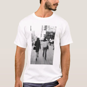 Camiseta Ásia, Japão, Tóquio. Jovens mulheres no Ginza.