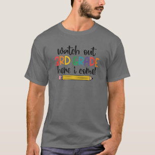 Camiseta Assista Ao 3º Ano Aqui Eu Volto Para Sc