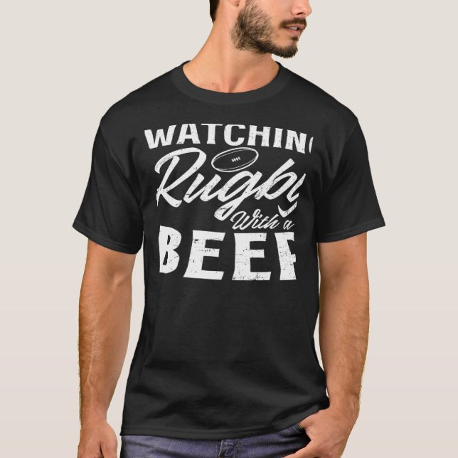 Camiseta Assista Rugby Com Cerveja Rugby (Frente)