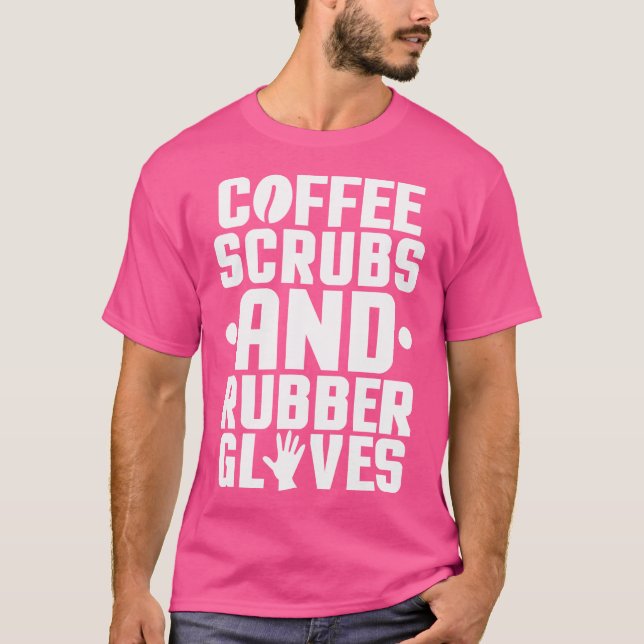 Camiseta Assistente Cirúrgico de Café Coffee Scrubs Médicos (Frente)