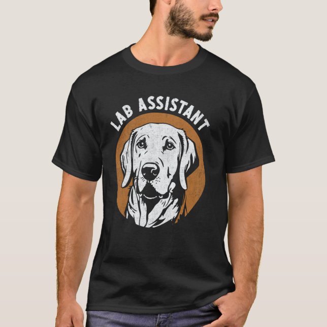 Camiseta Assistente de Laboratório Cachorro Labrador Retrie (Frente)