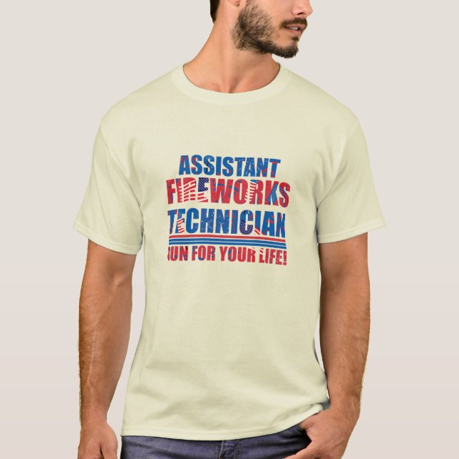 Camiseta Assistente de pirotecnia engraçado 4 de julho (Frente)