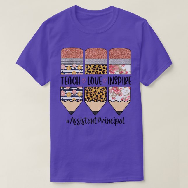 Camiseta Assistente Diretor De Volta À Escola Ensinar Amor (Frente do Design)