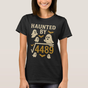 Camiseta Assolado por matemática do Dia de as Bruxas engraç