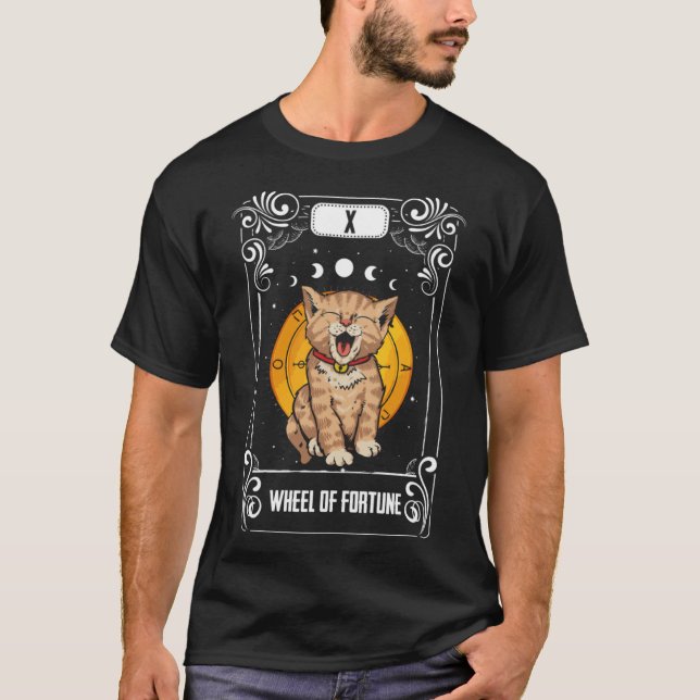 Camiseta Astrologia Gótica Roda oculta Da Fortuna Cat Tarot (Frente)