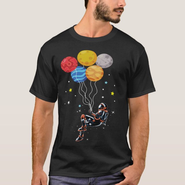 Camiseta Astronaut Holding Planet Balloons The Spaceman s T (Frente)