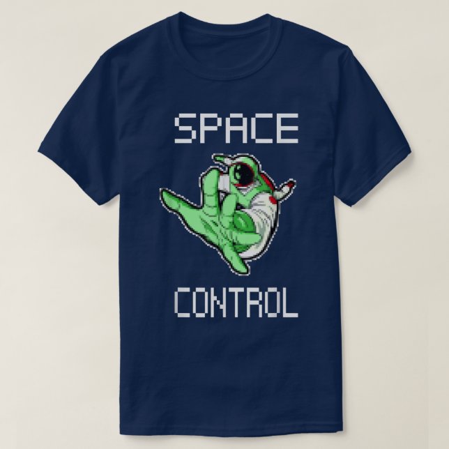 Camiseta Astronaut in 8bit optics and space control  (Frente do Design)