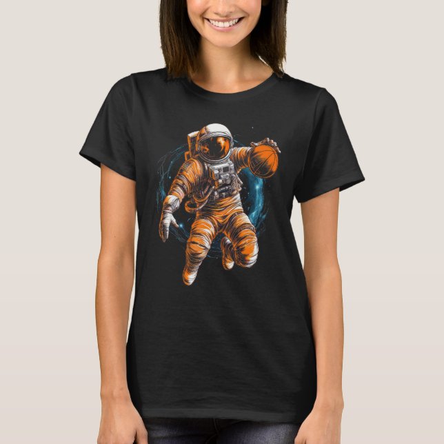 Camiseta Astronaut Playing Basketball In Space Graphic Illu (Frente)