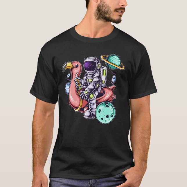 Camiseta Astronaut Sitting on a Flamingo Summer Boy Girl Wo (Frente)