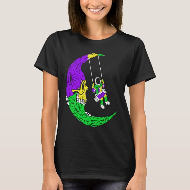 Camiseta Astronaut Swinging On Moon Skull Mardi Gras Carniv (Frente)