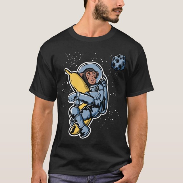 Camiseta Astronauta Abraçando Banana no Espaço (Frente)