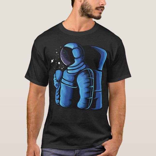 Camiseta Astronauta Azul Aproveitando Café No Espaço (Frente)