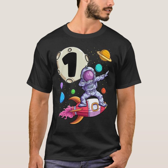 Camiseta Astronauta Batida 1 Ano Aniversário Antigo Espaço  (Frente)