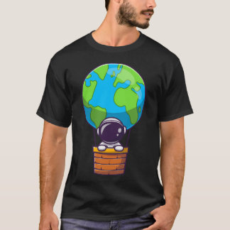 Camiseta Astronauta Bonita Na Terra Do Balão De Ar Quente