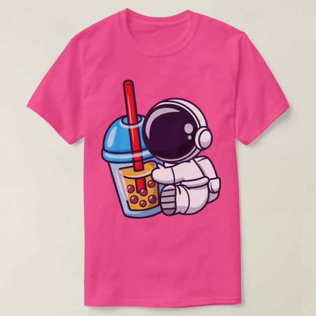 Camiseta Astronauta Cuta Segurando Cartoon de Chá Boba Milk (Frente do Design)