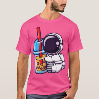 Camiseta Astronauta Cuta Segurando Cartoon de Chá Boba Milk