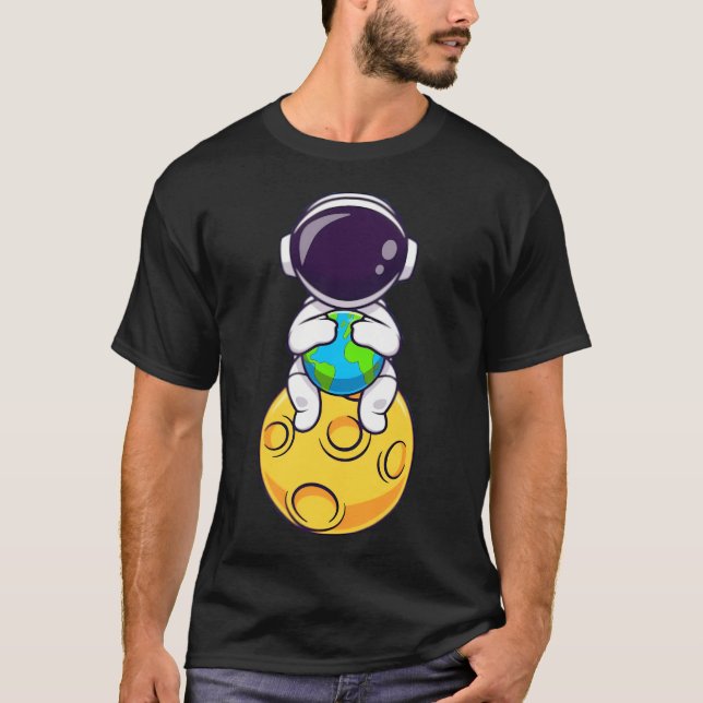Camiseta Astronauta Cuta Sentada Na Lua Segurando A Terra C (Frente)