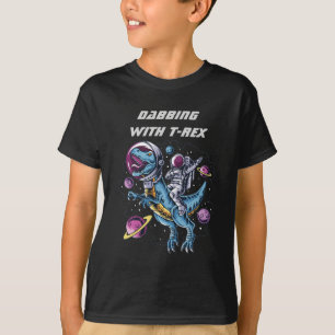 Camiseta Astronauta Dabbing e Riding T-REX no espaço