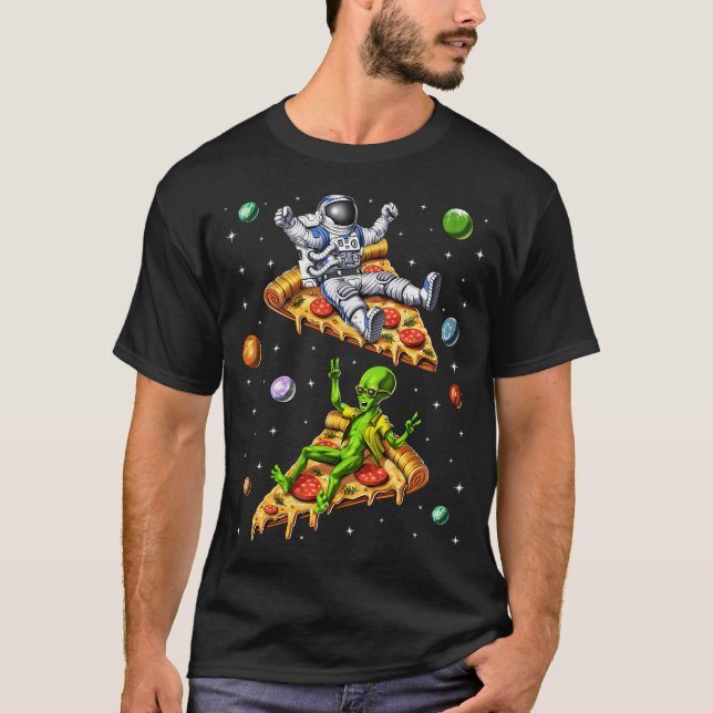Camiseta Astronauta E Alien Andando De Pizza (Frente)