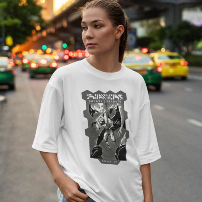 Camiseta Astronauta E Monstro De Alienígenas (Criador carregado)