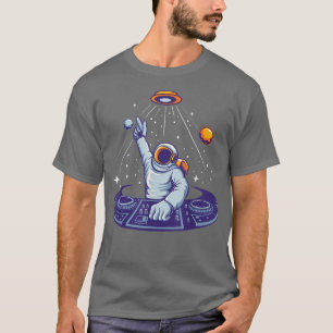 Camiseta Astronauta Em Turntables Cosmonautas Plano Da Lua 