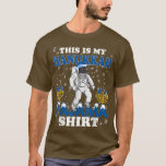 Camiseta Astronauta Hanukkah Pajama Chanukah Menorah Funny<br><div class="desc">Astronauta Hanukkah Pajama Chanukah Menorah Engraçado Feriado.</div>
